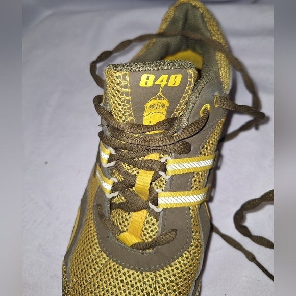 New balance women's sneakers size 7 1/2 - Picture 2 of 7